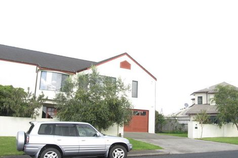 Photo of property in 1/87 Mellons Bay Road, Mellons Bay, Auckland, 2014