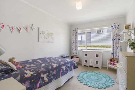 Photo of property in 2/30 Howe Street, Howick, Auckland, 2014