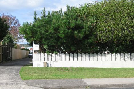 Photo of property in 801 Te Atatu Road, Te Atatu Peninsula, Auckland, 0610