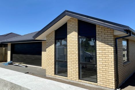 Photo of property in 37 Dynes Road, Rolleston, 7615