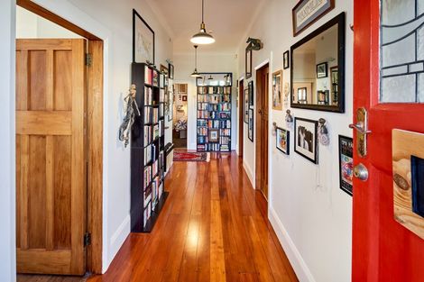 Photo of property in 21 Campbell Terrace, Petone, Lower Hutt, 5012