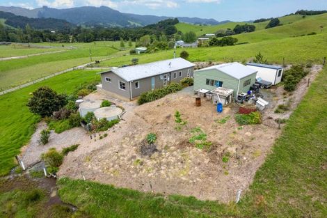 Photo of property in 571 Shoemaker Road, Waipu, 0582