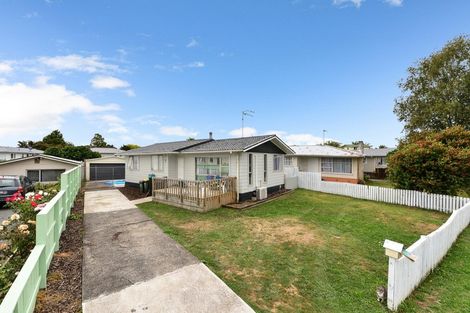 Photo of property in 10 Susan Place, Deanwell, Hamilton, 3206