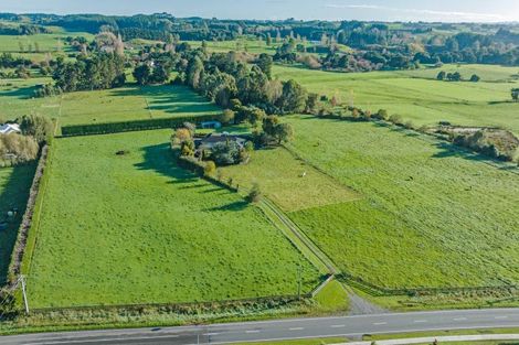 Photo of property in 130 Parewanui Road, Bulls, 4894