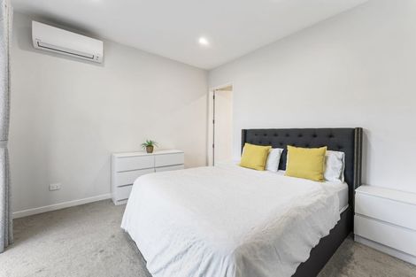 Photo of property in 33 Farranfore Road, Opaheke, Papakura, 2113