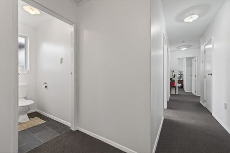 Photo of property in 19 Stillwater Place, Westbrook, Palmerston North, 4412