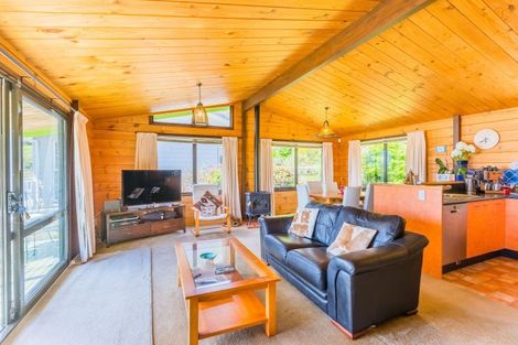 Photo of property in 33 Leeward Drive, Whitby, Porirua, 5024