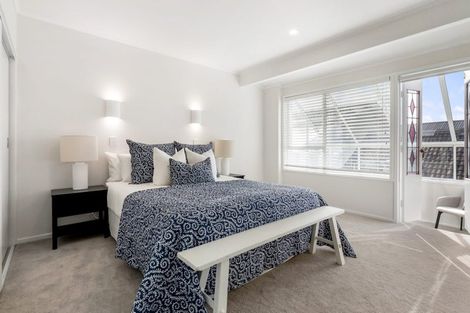Photo of property in 1/2 Milford Park Place, Milford, Auckland, 0620