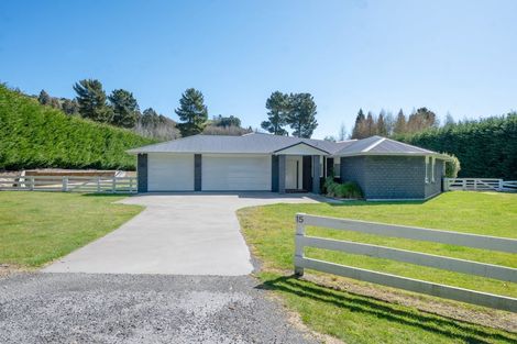 Photo of property in 15 Maple Grove, Acacia Bay, Taupo, 3385
