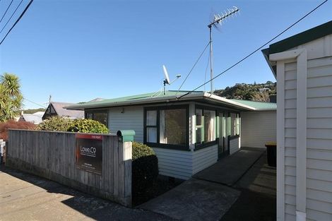 Photo of property in 24 Stanley Street, Berhampore, Wellington, 6023