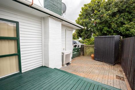 Photo of property in 28 Orchard East Road, Ngatea, 3503