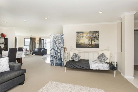 Photo of property in 14 Sterling Park Lytton West Gisborne District