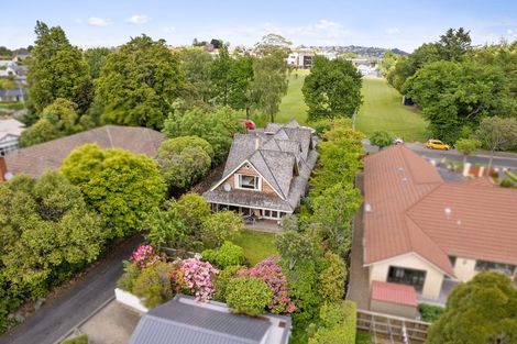 Photo of property in 112 Cannington Road, Maori Hill, Dunedin, 9010