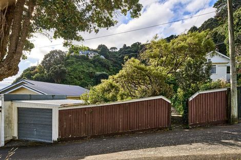 Photo of property in 9 Totara Street, Eastbourne, Lower Hutt, 5013