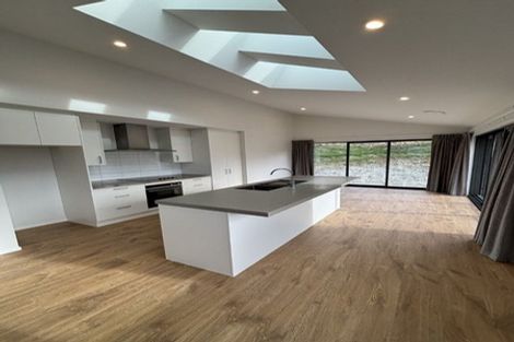 Photo of property in 10 Friesian Close, Jacks Point, 9371