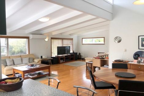 Photo of property in 104 Aeroview Drive, Beach Haven, Auckland, 0626