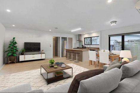 Photo of property in 1/690 Beach Road, Browns Bay, Auckland, 0630