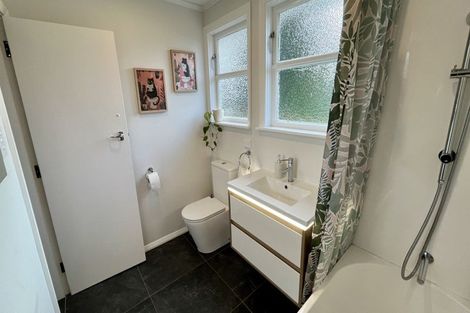 Photo of property in 72 Hikurangi Street, Trentham, Upper Hutt, 5018