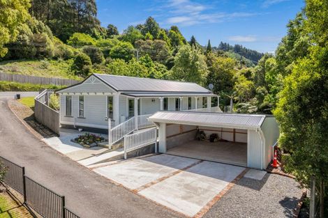 Photo of property in 32 Main Road, Havelock, 7100