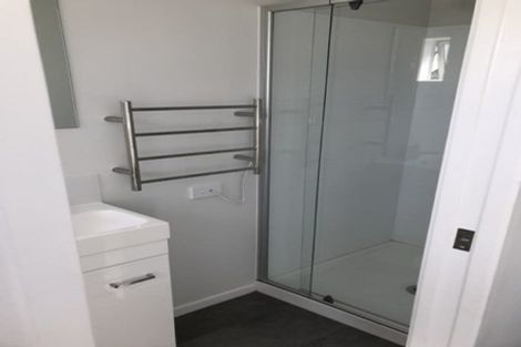 Photo of property in 17/10 Burrows Place, Frankton, Hamilton, 3204