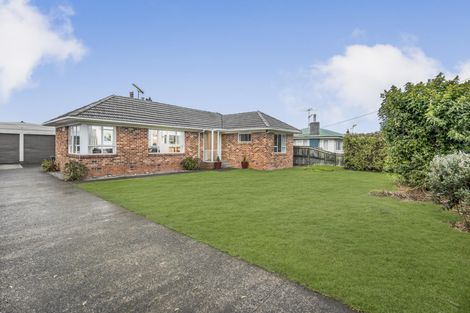 Photo of property in 8 Hunua Road, Papakura, 2110