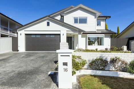 Photo of property in 16 Comeskey Grove, Elderslea, Upper Hutt, 5018