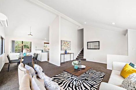 Photo of property in 7a Waratah Street, Birkenhead, Auckland, 0626