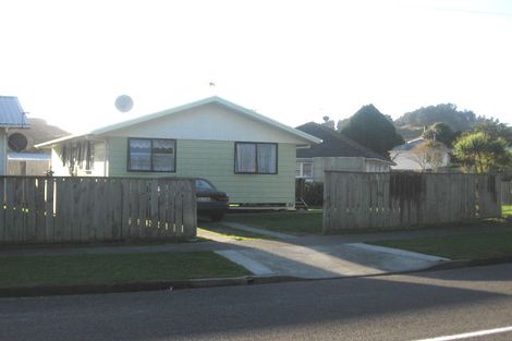 Photo of property in 135 Champion Street, Cannons Creek, Porirua, 5024