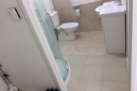 Photo of property in 17 Sapphire Place, Bayview, Auckland, 0629