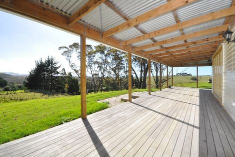 Photo of property in 1742 South Head Road, South Head, Helensville, 0874
