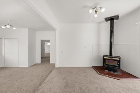 Photo of property in 38 Farrand Road, Kumeu, 0891