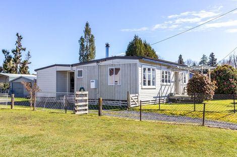Photo of property in 13 Rangatira Drive, Mangakino, 3421
