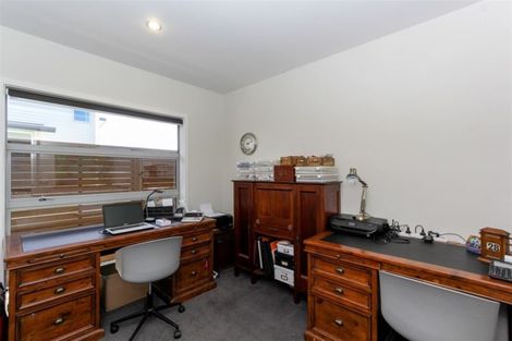 Photo of property in 7 St Andrews Parkway, Waiwhakaiho, New Plymouth, 4312