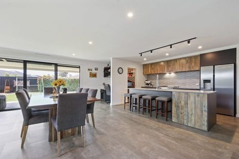 Photo of property in 80 Petries Road, Woodend, 7610