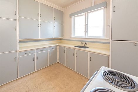 Photo of property in 48 Puriri Street, Gonville, Whanganui, 4501