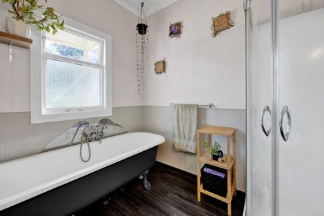 Photo of property in 38 King Edward Street, Eltham, 4322