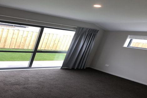 Photo of property in 17 Broadway Parade, Rolleston, 7615