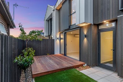 Photo of property in 2/76 Caledonian Road, St Albans, Christchurch, 8014