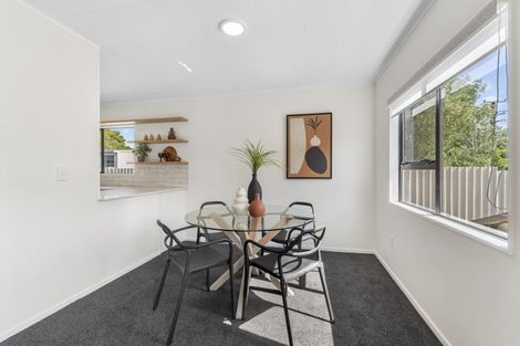 Photo of property in 175 Te Moana Road, Waikanae, 5036