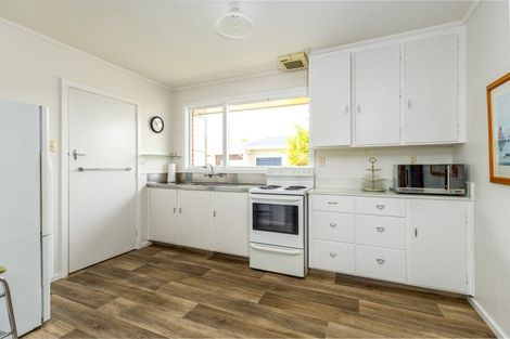 Photo of property in 1-11/94 Avenue Road, West End, Timaru, 7910