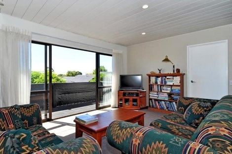 Photo of property in 9 Cam Place, Harewood, Christchurch, 8051