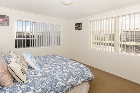 Photo of property in 1 Village Place, Tuakau, 2121