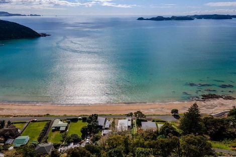 Photo of property in 135 Long Beach Road, Russell, 0202