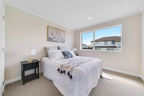 Photo of property in 52 Emerald Avenue, Rosehill, Papakura, 2113