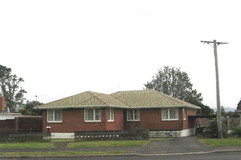 Photo of property in 33 Woodglen Road, Glen Eden, Auckland, 0602