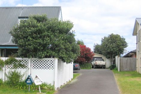 Photo of property in 128 Dickson Road, Papamoa Beach, Papamoa, 3118