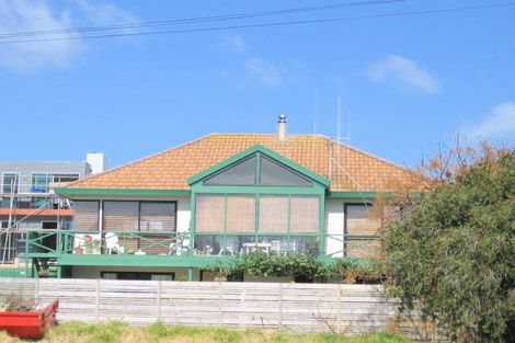 Photo of property in 1044b Papamoa Beach Road, Papamoa Beach, Papamoa, 3118