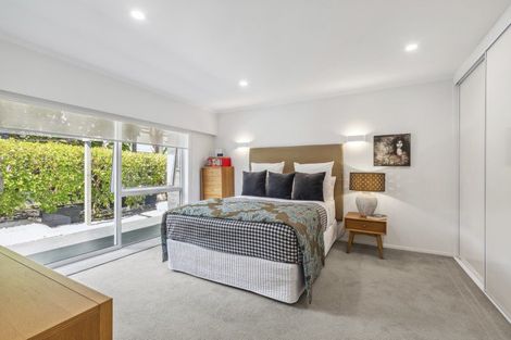 Photo of property in 9 Seymour Road, Mellons Bay, Auckland, 2014