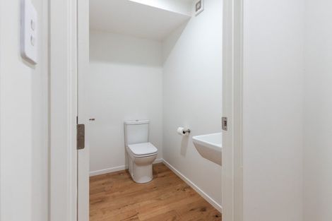 Photo of property in 19 Henui Street, Strandon, New Plymouth, 4312