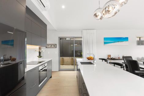 Photo of property in 8 The Heights Avenue, Wanaka, 9305